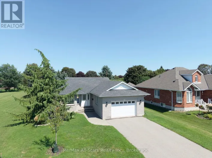 8 WHITNEY COURT, Kawartha Lakes