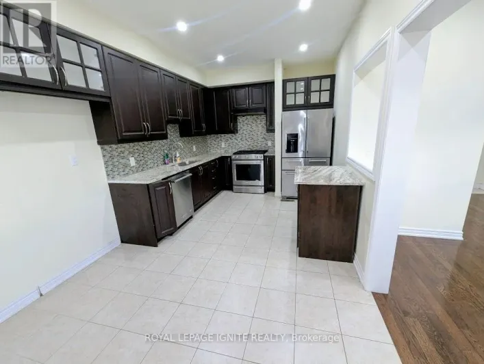 8 WIMBLEDON COURT, Whitby