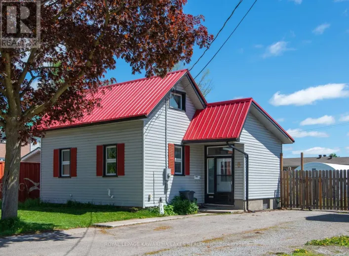 8 WOLFE STREET, Kawartha Lakes