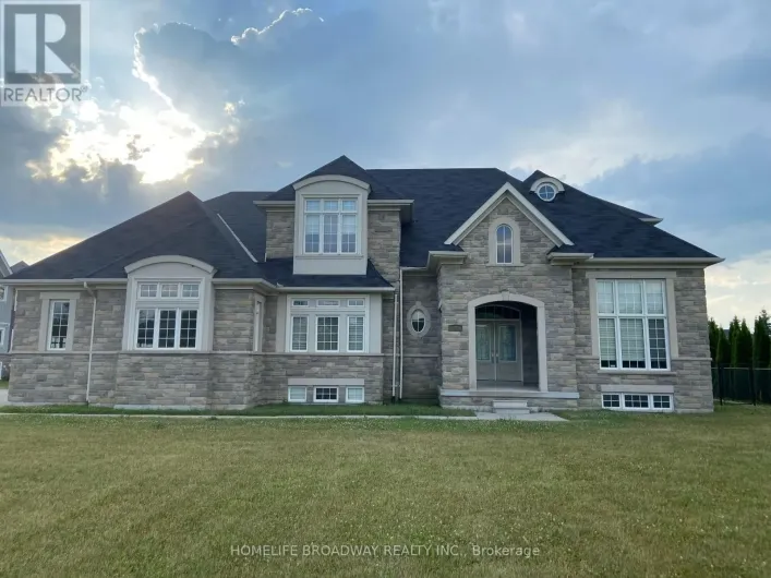 8 WOLFORD COURT, Georgina