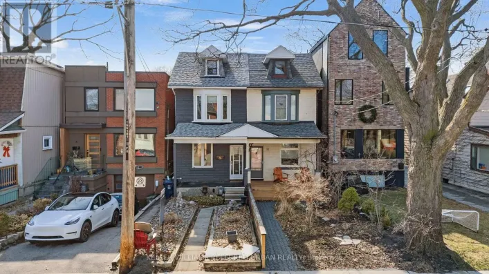 8 WOODLEE ROAD, Toronto