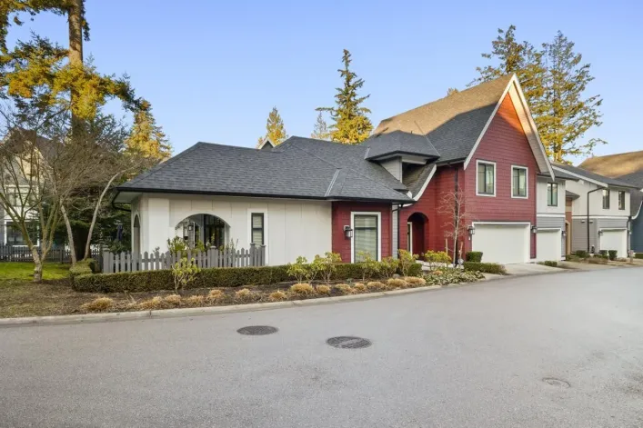 80 15677 28 AVENUE, Surrey
