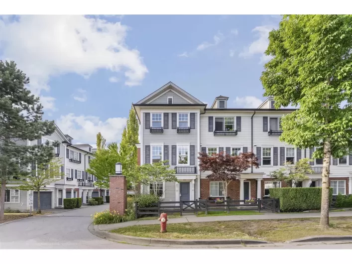 80 18983 72A AVENUE, Surrey