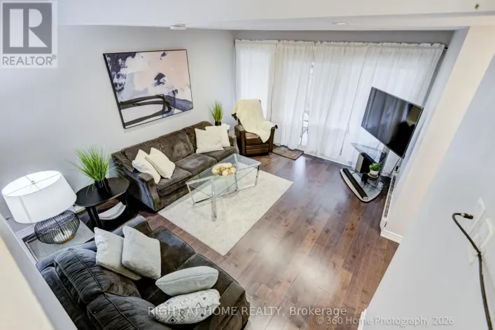 80 - 221 MILESTONE CRESCENT, Aurora