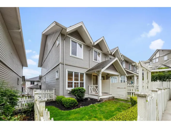 80 4401 BLAUSON BOULEVARD, Abbotsford