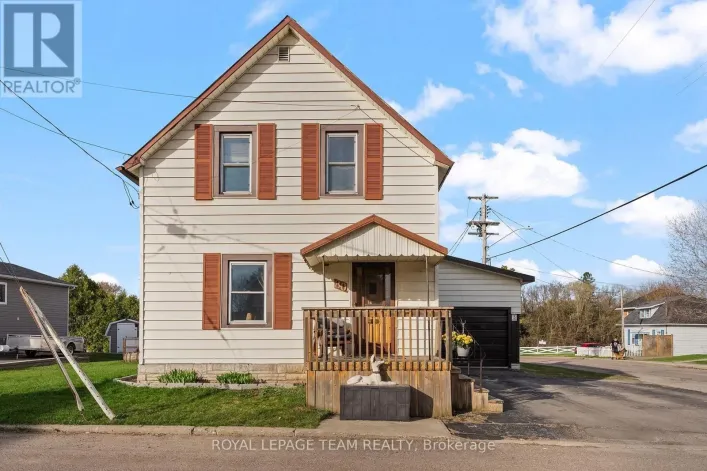 80 BANK STREET S, Renfrew