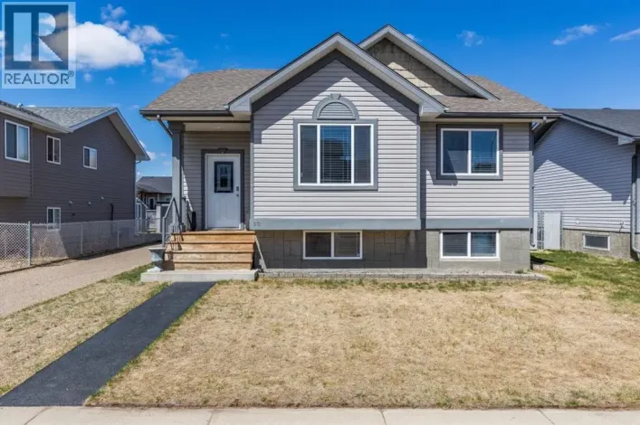 80 Hudson Way NE, Medicine Hat