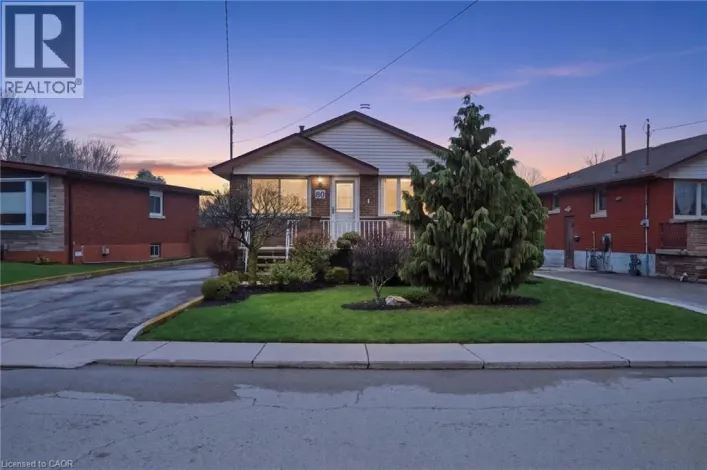 80 LUSCOMBE Street, Hamilton