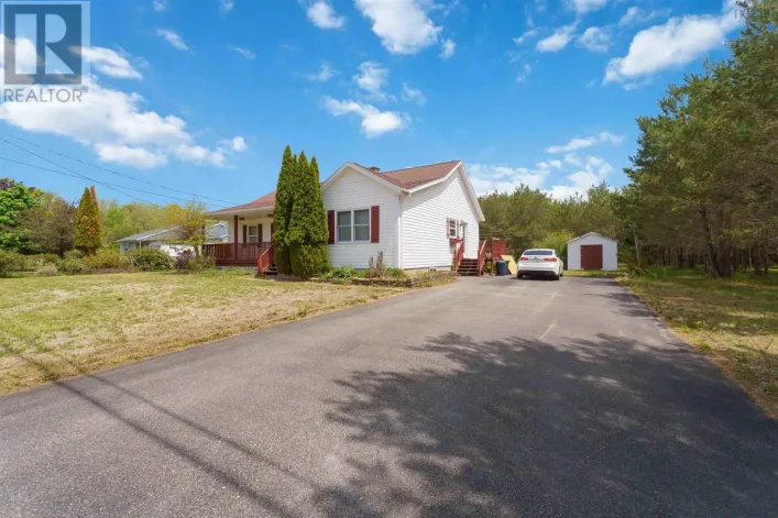 80 Old Runway Drive, Nictaux
