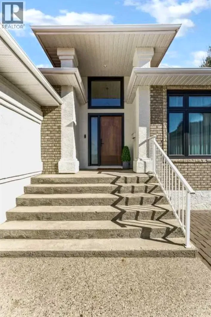 80 Vintage Meadows Place SE, Medicine Hat