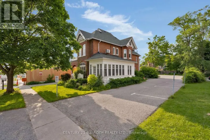 80 WORSLEY STREET, Barrie