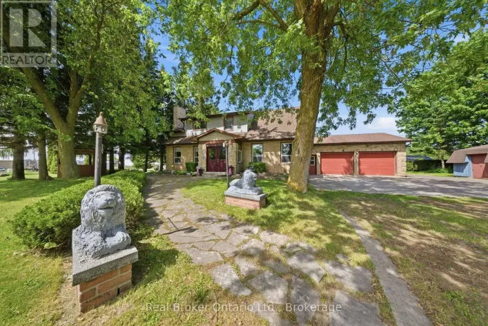 800 TREMAINE AVENUE S, North Perth