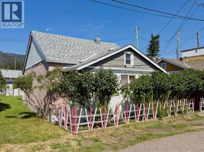 8005 19 Avenue, Coleman