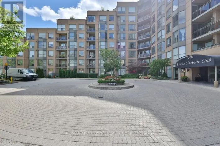 801 - 2511 LAKESHORE ROAD W, Oakville
