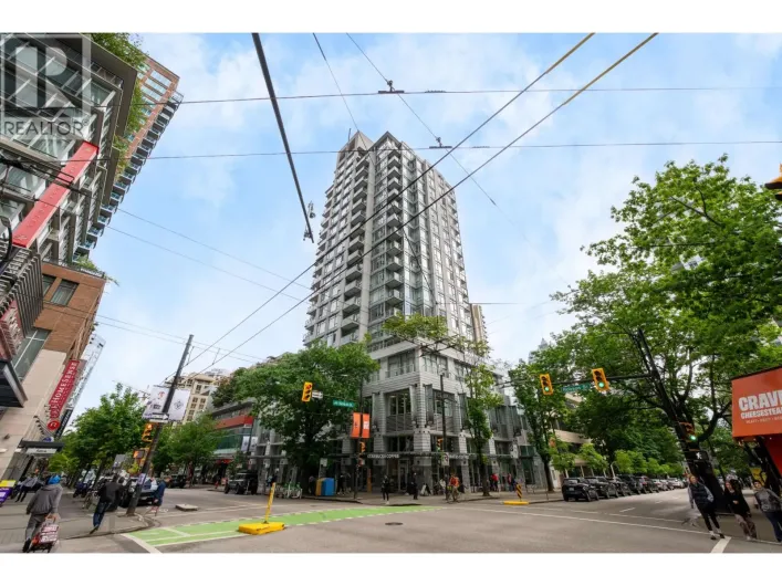 801 480 ROBSON STREET, Vancouver