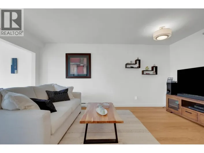 801 488 HELMCKEN STREET, Vancouver