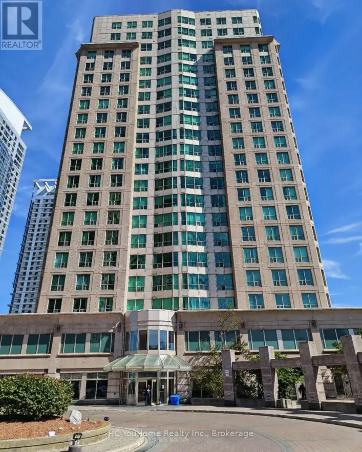 801 - 8 LEE CENTRE DRIVE, Toronto