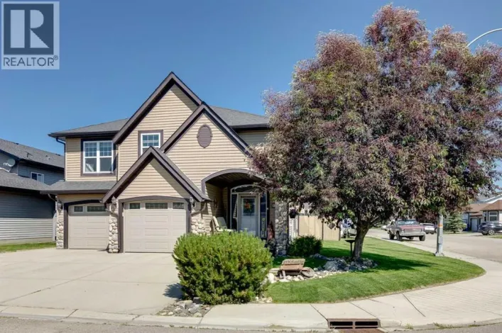 801, 800 Carriage lane Place N, Carstairs