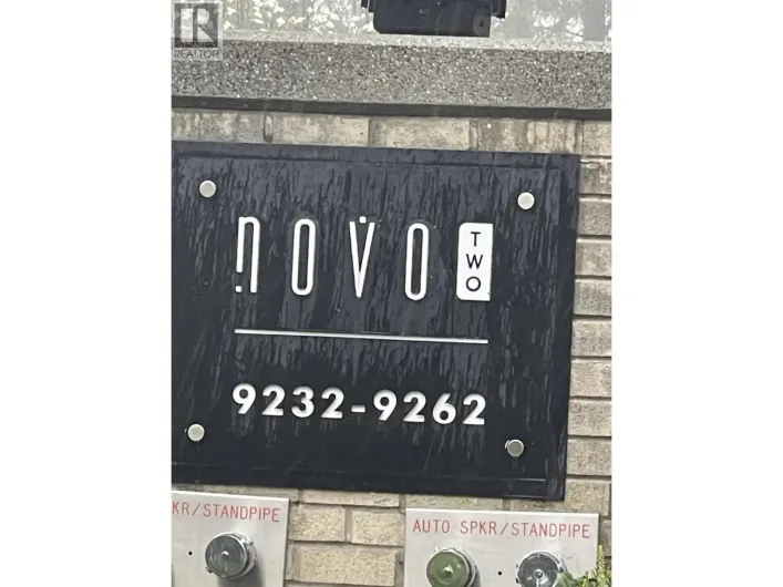 801 9232 UNIVERSITY CRESCENT, Burnaby