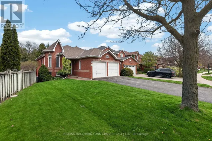 801 SURIN COURT, Newmarket