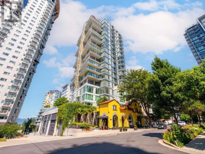 802 1221 BIDWELL STREET, Vancouver