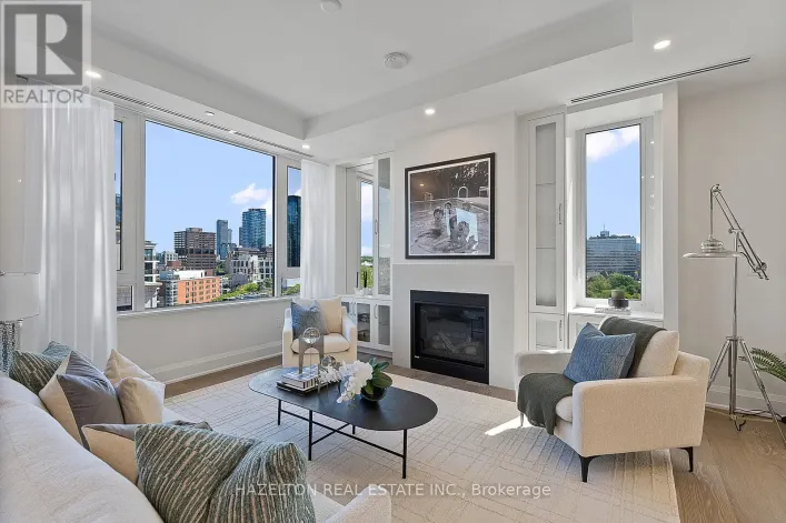 802 - 128 HAZELTON AVENUE, Toronto