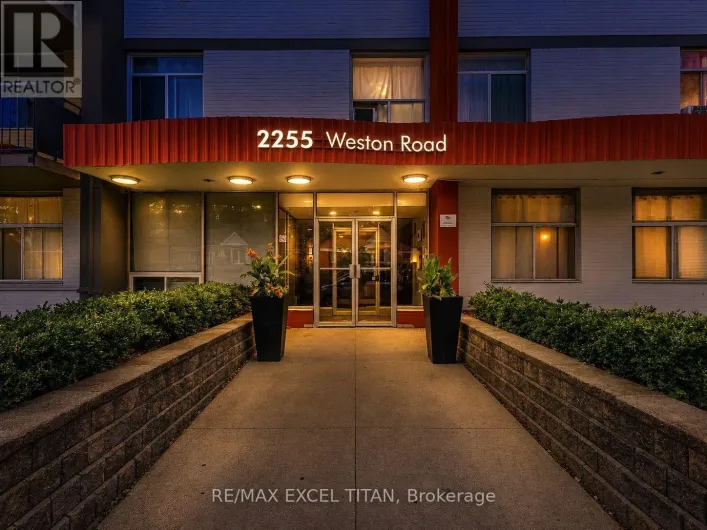 802 - 2255 WESTON ROAD, Toronto