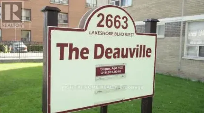 802 - 2663 LAKE SHORE BOULEVARD W, Toronto