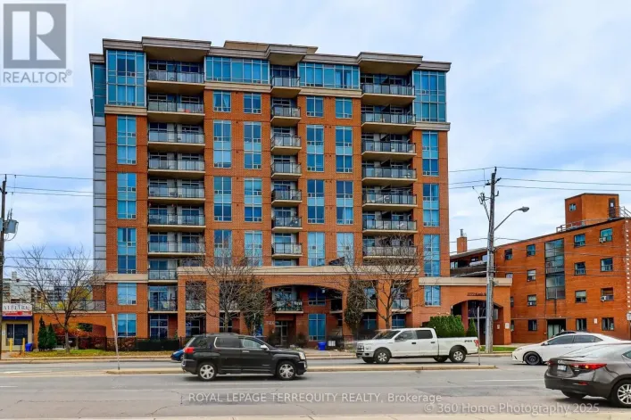 802 - 2772 KEELE STREET, Toronto