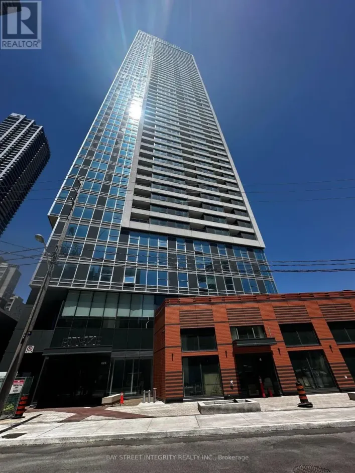 802 - 609 SHERBOURNE STREET, Toronto
