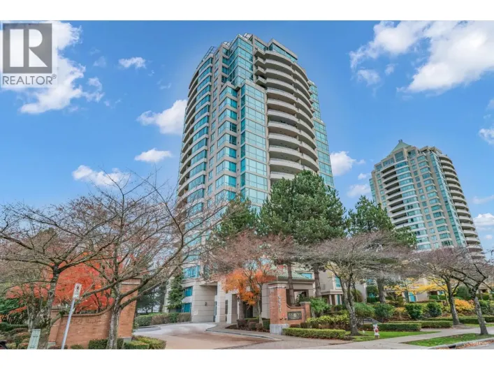 802 6611 SOUTHOAKS CRESCENT, Burnaby