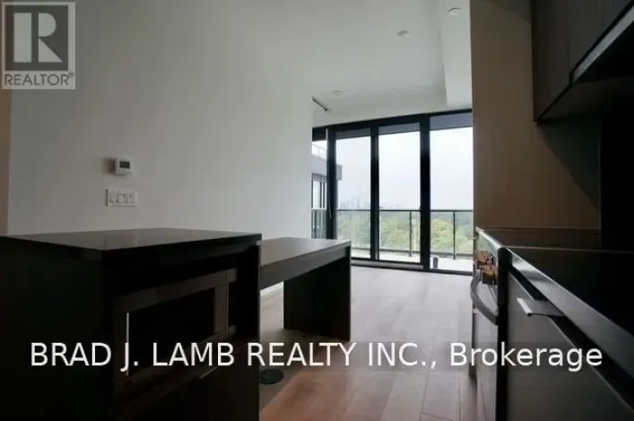 802 - 7 SMITH CRESCENT, Toronto