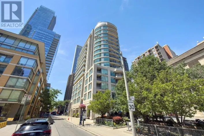 802 - 8 SCOLLARD STREET, Toronto