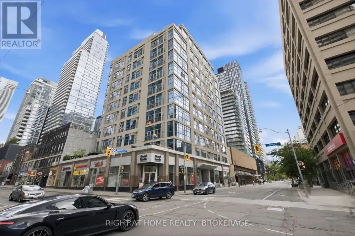 802 - 8 WELLESLEY STREET E, Toronto