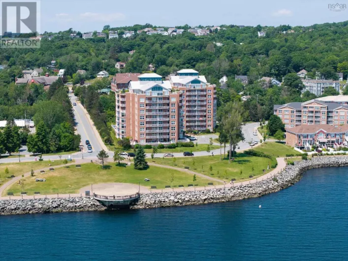 802 89 Waterfront Drive, Bedford