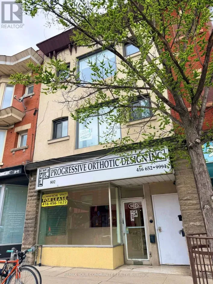 802 BLOOR STREET W, Toronto