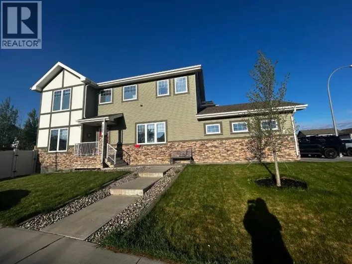 802 Keystone Meadows W, Lethbridge