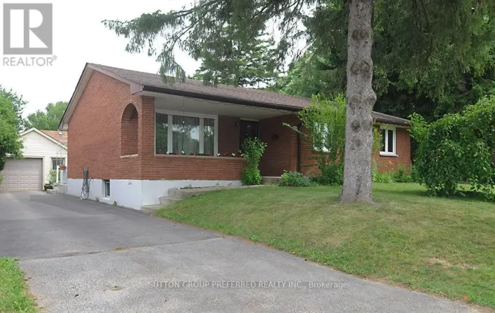 802 PHYLLIS STREET, London South