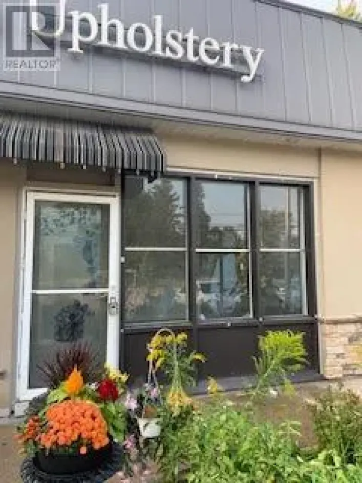 802 YORK ROAD, Guelph