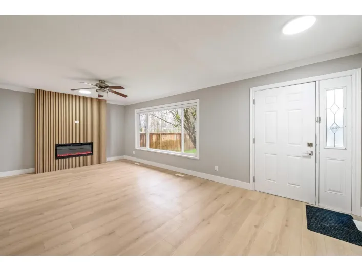 8024 CEDAR STREET, Mission