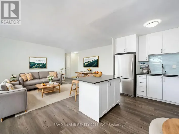 803 - 3045 QUEEN FREDERICA DRIVE S, Mississauga