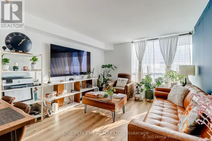 803 - 8 COVINGTON ROAD, Toronto