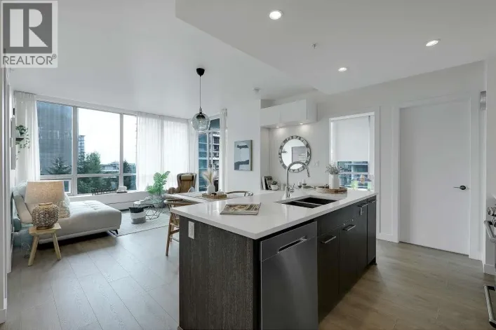 803 9060 UNIVERSITY CRESCENT, Burnaby