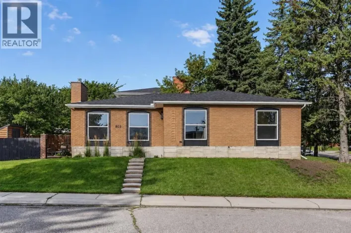 803 Canford Crescent SW, Calgary