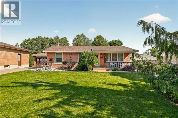 803 GLADSTONE Drive, Woodstock