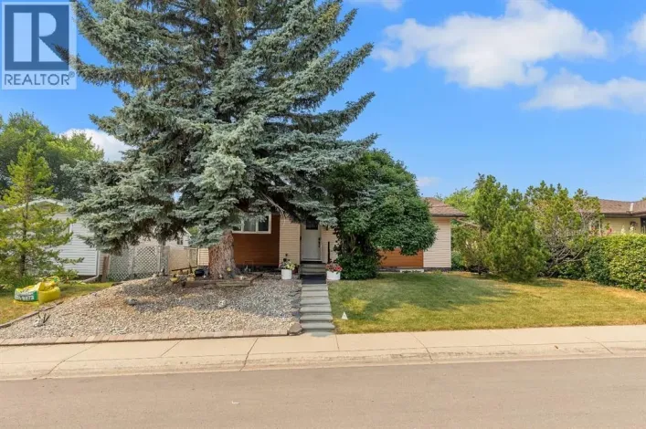 8031 Huntwick Hill NE, Calgary