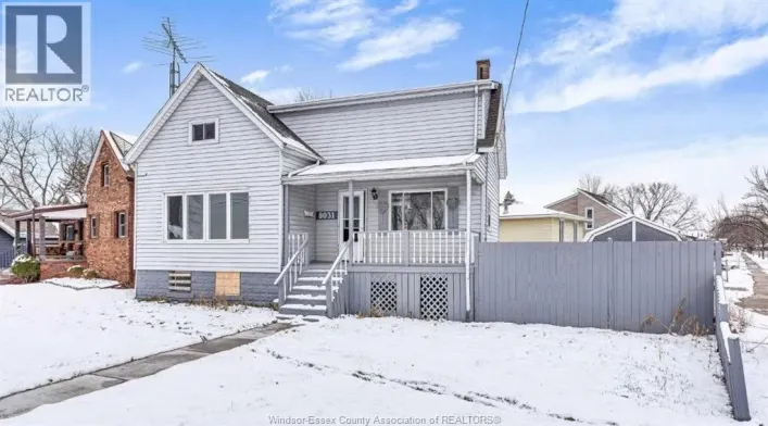 8031 RIVERSIDE DRIVE East, Windsor