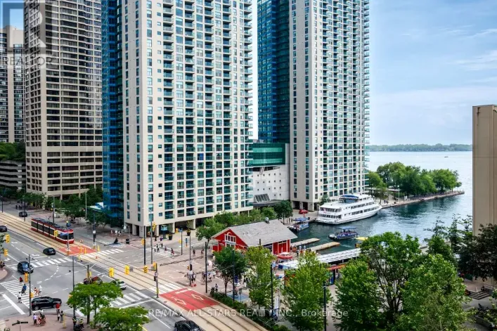 804 - 208 QUEENS QUAY W, Toronto