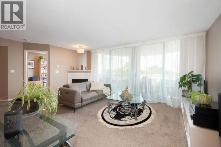 804 739 PRINCESS STREET, New Westminster