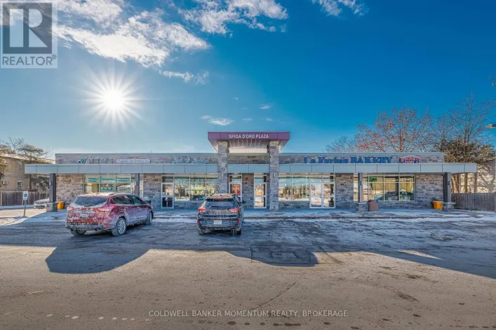 8040 LUNDY'S LANE, Niagara Falls